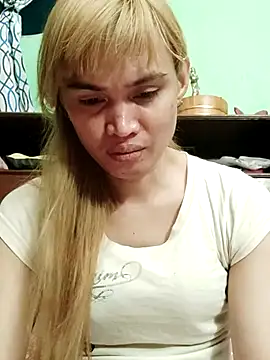 Snapshot of QueenSoreal chatting on June 2026 12:54:02 PM QueenSoreal online show from June 2026 12:54:02 PM