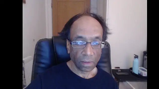 Snapshot of rauncher1 chatting on May 2026 08:41:02 AM rauncher1 online show from May 2026 08:41:02 AM