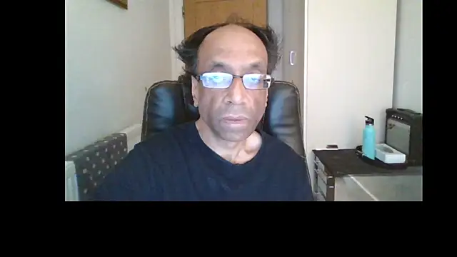 Snapshot of rauncher1 chatting on May 2026 08:23:01 AM rauncher1 online show from May 2026 08:23:01 AM