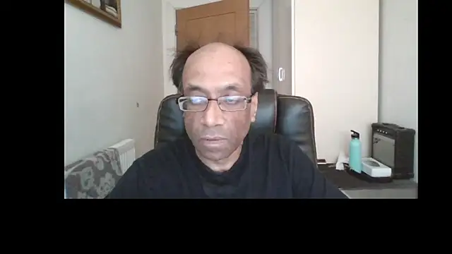 Snapshot of rauncher1 chatting on May 2026 11:18:02 AM rauncher1 online show from May 2026 11:18:02 AM