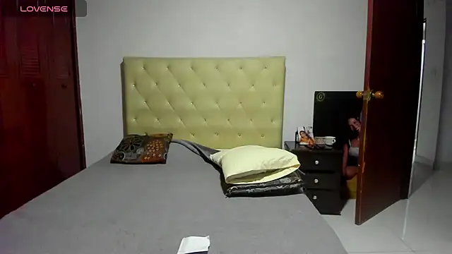 Snapshot of LUISSA_ chatting on July 2026 11:16:02 AM LUISSA online show from July 2026 11:16:02 AM