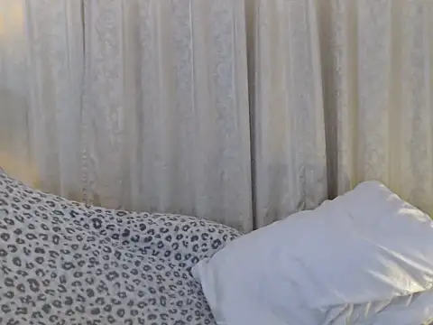 Snapshot of nareethai chatting on March 2025 08:13:01 AM nareethai online show from March 2025 08:13:01 AM