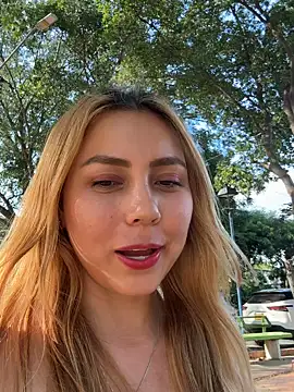 Brittanyrosexx online show from October 2025 08:33:02 PM