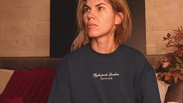 FeliciaKrige online show from March 2026 10:27:02 PM