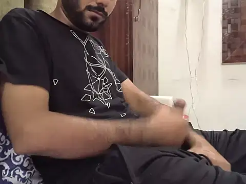 Snapshot of brownie_cake_cb chatting on October 2025 05:57:02 PM brownie cake cb online show from October 2025 05:57:02 PM