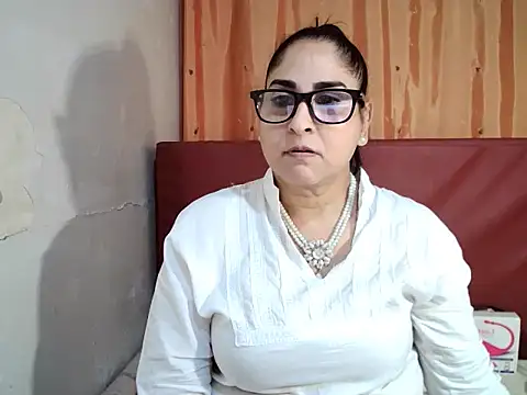 Indiankushy online show from December 2025 05:07:01 PM