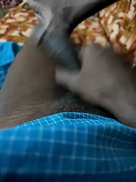 Snapshot of rocksred1 chatting on April 2026 06:53:01 PM rocksred1 online show from April 2026 06:53:01 PM