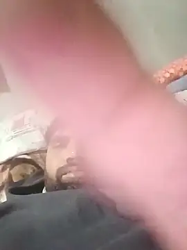 Snapshot of Dogol1990 chatting on February 2026 03:05:01 PM Dogol1990 online show from February 2026 03:05:01 PM