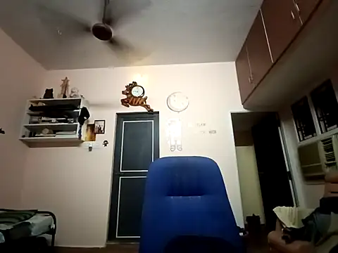 Snapshot of luckyloki chatting on March 2025 03:56:01 PM luckyloki online show from March 2025 03:56:01 PM