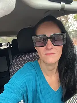 lolabunny9 online show from February 2025 07:21:01 PM