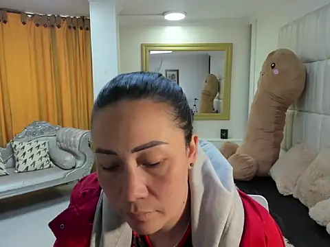 gaby trent online show from November 2025 01:32:01 PM