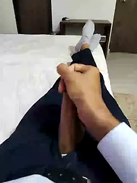 Snapshot of GUJJU_GUJARATI chatting on January 2025 10:52:01 AM GUJJU GUJARATI online show from January 2025 10:52:01 AM