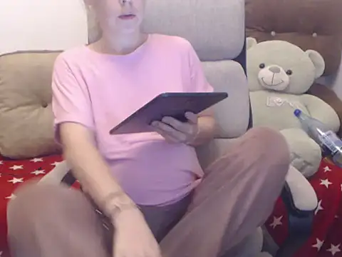 Aliss Hottie online show from October 2025 08:45:02 AM