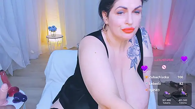 Snapshot of AdeleCarlton88 chatting on June 2026 04:30:02 PM AdeleCarlton88 online show from June 2026 04:30:02 PM