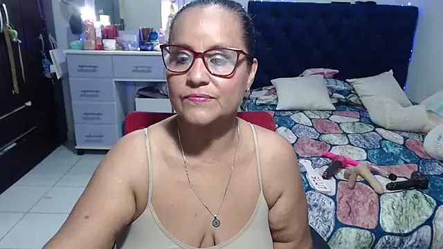 Snapshot of pervert_mommy_ chatting on June 2026 09:48:02 AM pervert mommy online show from June 2026 09:48:02 AM