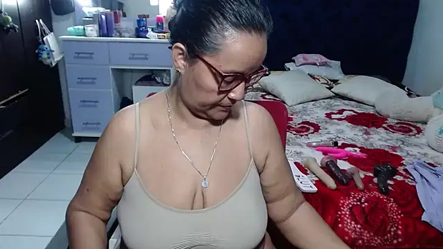 Snapshot of pervert_mommy_ chatting on June 2026 10:57:02 AM pervert mommy online show from June 2026 10:57:02 AM