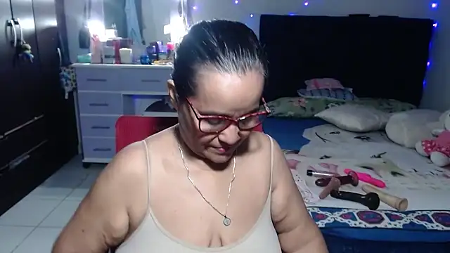 Snapshot of pervert_mommy_ chatting on June 2026 10:58:01 AM pervert mommy online show from June 2026 10:58:01 AM