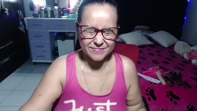 Snapshot of pervert_mommy_ chatting on July 2026 10:21:02 AM pervert mommy online show from July 2026 10:21:02 AM