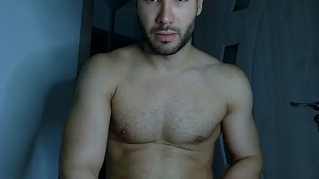 Snapshot of Justynn1 chatting on July 2026 06:43:02 PM Justynn1 online show from July 2026 06:43:02 PM