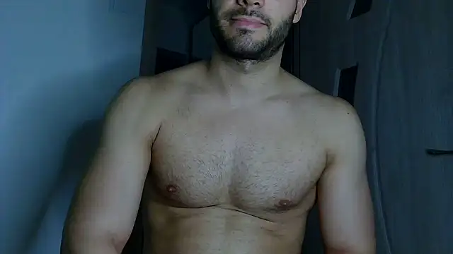 Snapshot of Justynn1 chatting on July 2026 08:46:02 PM Justynn1 online show from July 2026 08:46:02 PM