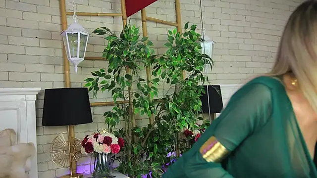 EmillyBronte online show from March 2026 08:30:02 PM