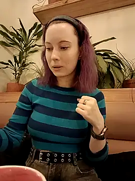 Frost foxy online show from February 2025 05:47:01 AM