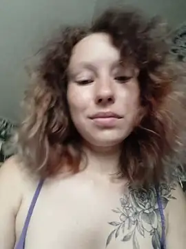 Snapshot of Frost_foxy chatting on July 2026 04:04:01 AM Frost foxy online show from July 2026 04:04:01 AM