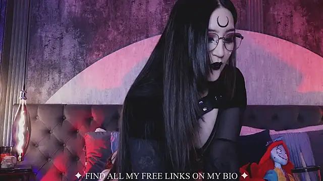 Charlotte Germanotta  online show from April 2026 05:25:02 PM