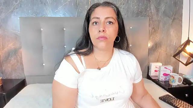 SexxyPamela online show from April 2026 07:11:02 PM