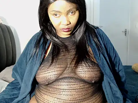Snapshot of BigButtGodess chatting on June 2026 02:21:02 AM BigButtGodess online show from June 2026 02:21:02 AM