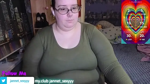Snapshot of JannetPie chatting on June 2026 11:51:01 PM JannetPie online show from June 2026 11:51:01 PM