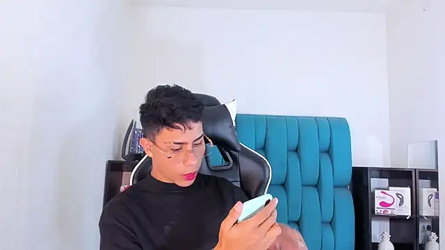 AlanNaughty online show from February 2025 10:09:01 PM