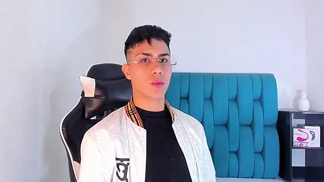 AlanNaughty online show from March 2025 08:33:02 PM