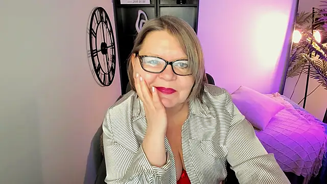 Shannonshine online show from April 2026 01:22:02 PM