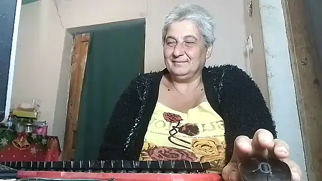 Snapshot of ExquisiteMature chatting on September 2025 08:43:02 PM ExquisiteMature online show from September 2025 08:43:02 PM