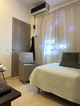 carolgaita online show from February 2025 11:09:02 AM