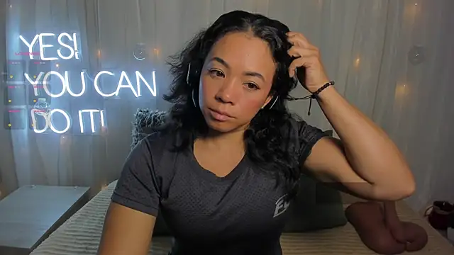 carolgaita online show from March 2025 12:53:02 PM