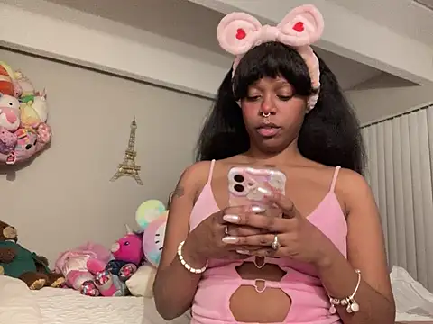 bunnypillow online show from December 2024 06:03:02 AM