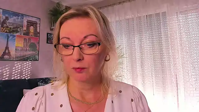 vanessa chat online show from November 2025 08:47:01 AM