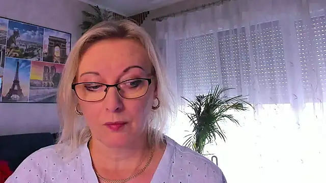 vanessa chat online show from June 2026 01:24:01 PM