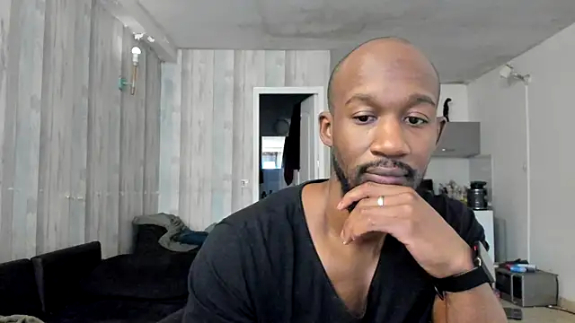 Snapshot of Mamadyyy chatting on September 2025 05:18:02 PM Mamadyyy online show from September 2025 05:18:02 PM