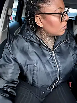 DarkDea online show from November 2025 01:44:01 PM