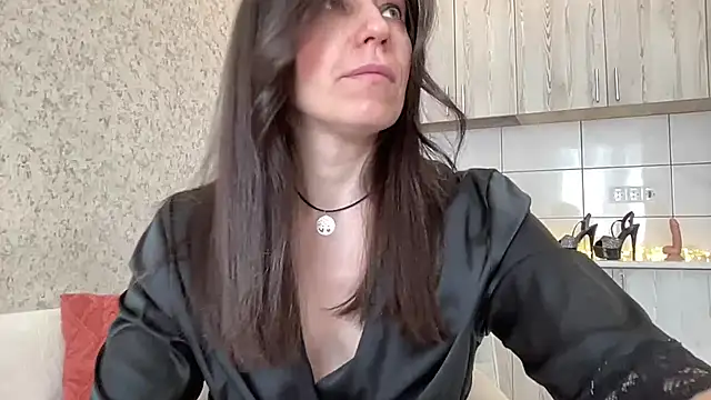 HotyWinter online show from April 2026 04:50:02 AM