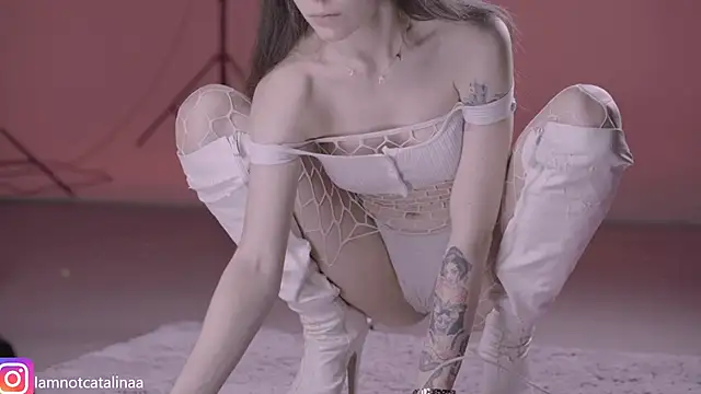 YourBabyPearl online show from November 2025 04:40:01 PM