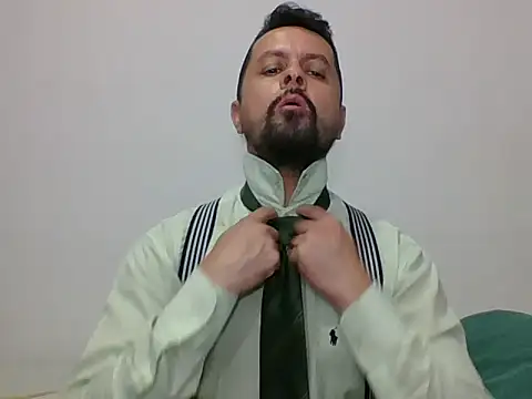 TRIISTAN KING10 online show from November 2025 08:18:01 PM