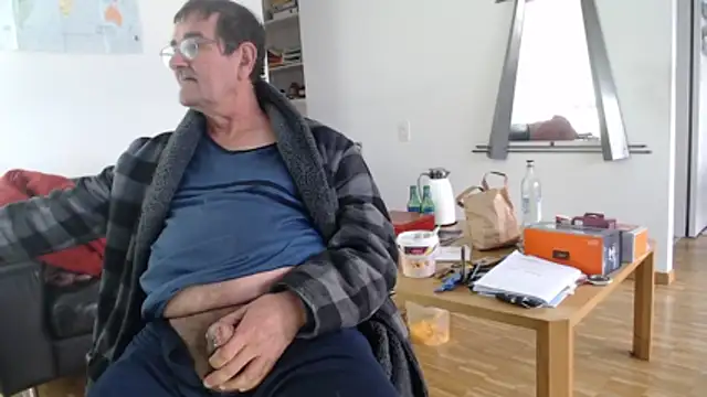 silvio-aus-luzern-CH online show from April 2026 08:34:02 AM