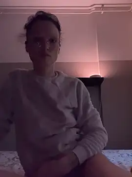 Snapshot of denisestar10 chatting on December 2024 08:22:02 AM denisestar10 online show from December 2024 08:22:02 AM