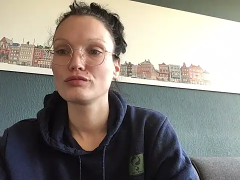 Snapshot of denisestar10 chatting on January 2025 09:33:01 AM denisestar10 online show from January 2025 09:33:01 AM