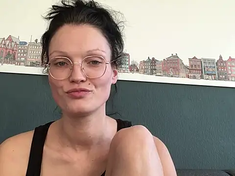 Snapshot of denisestar10 chatting on January 2025 01:30:01 PM denisestar10 online show from January 2025 01:30:01 PM