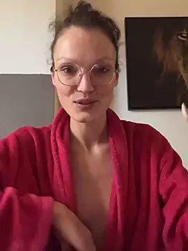 Snapshot of denisestar10 chatting on January 2025 08:18:02 AM denisestar10 online show from January 2025 08:18:02 AM